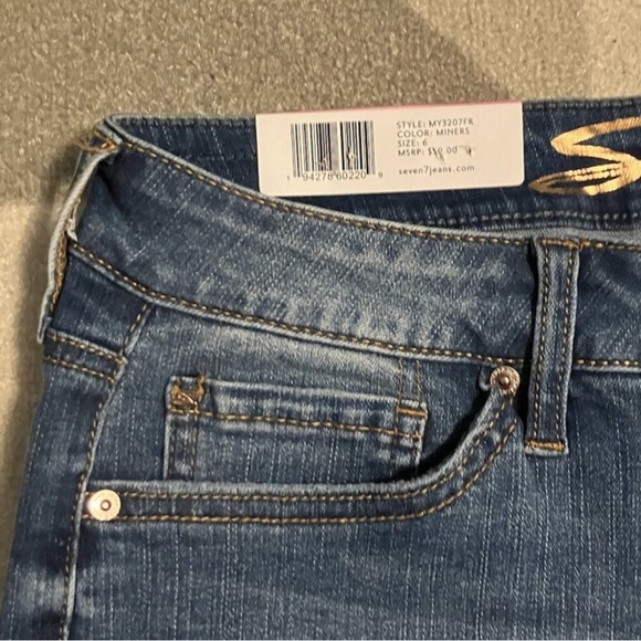 SUNSET BERMUDA SHORTS IN THE COLOR MINERS - Picture 2 of 14